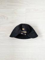Grey woolen hat with strap