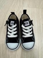 Converse帆布鞋