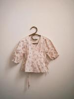 小碎花澎袖綁帶和服上衣