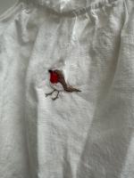 小愛麗絲小鳥刺繡白色上衣