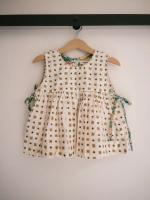 Lottie top _ marzipan puff star