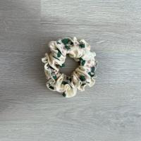 Hair Scrunchie in String Windowbox