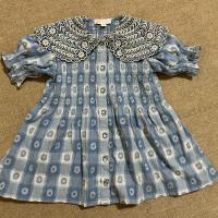 Blue floral gingham jacquard tunic and matching bow barrette