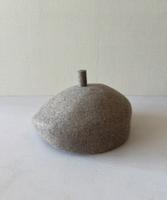 暖灰色貝雷帽