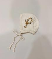 刺繡針織綁帶帽