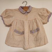 泡泡袖條紋上衣