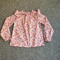 紅色長袖襯衫(含髮飾)