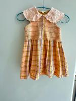 粉嫩刺繡領洋裝