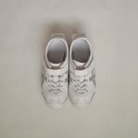 白銀亮片簡約休閒鞋