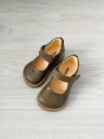 瑪莉珍愛心皮鞋-墨綠