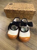 Golden Lane Cru Black Bow Latex Sole（小詩聯名款）