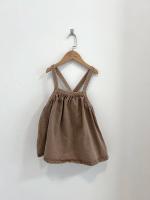 Eloise Pinafore, Pedra