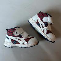 日牌Familiar聯名高筒運動鞋