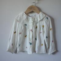 花朵刺繡蕾絲領襯衫