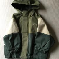 綠色拼接質感外套