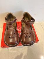 eureka經典雕花鞋