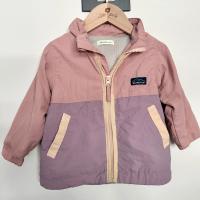 粉色連帽風衣外套