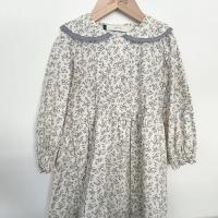 White snow dress / cream flower