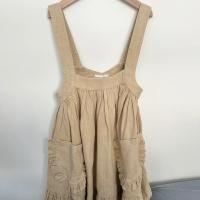 俏麗荷葉亞麻口袋吊帶裙(Melon 甜瓜)