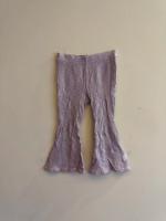 淡紫色柔軟有型喇叭褲