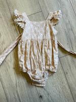 海星氣質蕾絲袖包屁衣