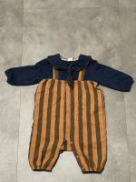 條紋領結連身服