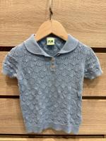 水藍色針織上衣