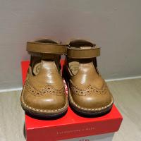 真皮雕花邊T字方楦皮鞋