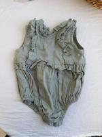 Dannie and Lilou 薄荷綠亞麻荷葉立領包屁衣 6-12M