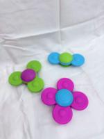 FatBrain 寶寶指尖陀螺(固齒器+洗澡玩具)