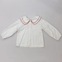 紅色滾邊領襯衫