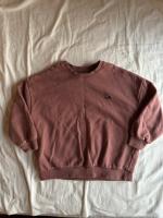 暗紅色刺繡標大學T