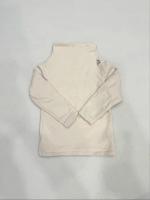 米白高領上衣
