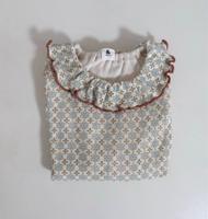 花邊圖騰上衣(綠圖騰)