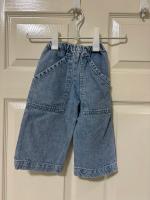 淺藍色牛仔寬褲