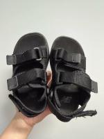 New balance NB黑色魔鬼粘涼鞋