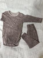 Peekaboo碎花包屁套裝6M