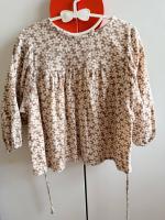 喇叭袖壓花上衣洋