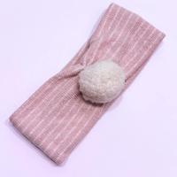 粉色條紋毛球造型髮帶
