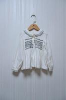 女童白色刺繡領長袖襯衫