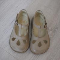 Lucy - Heritage Grisaille