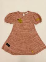 粉色刺繡針織短袖洋裝