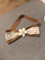 棕色緞面蕾絲花朵嬰兒髮帶