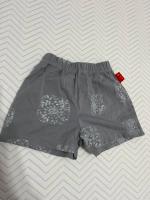 灰色花卉圖案休閒短褲