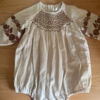 復古刺繡縮褶棉麻連身包屁衣