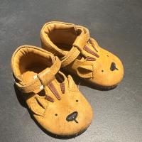 小老虎露踝包鞋