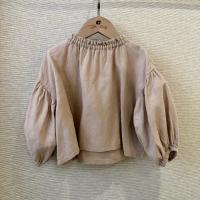 亞麻質感泡泡袖寬鬆上衣