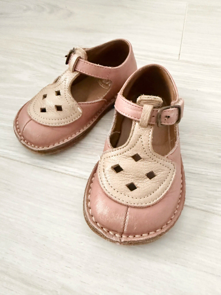 小詩限定草莓鞋 Ezra image 1 of 0