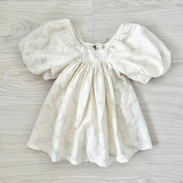 白色洋裝 image 1 of 0