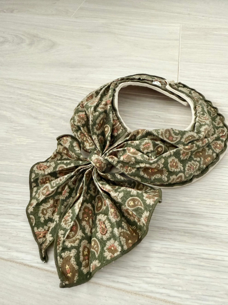 像領巾一樣的圍兜 STAIF paisley green image 1 of 0